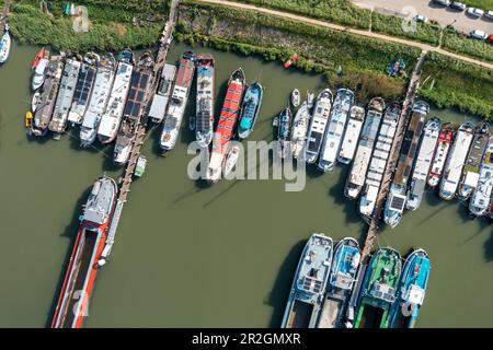 Hausboote in Schellingwouderdijk, Amsterdam, Nordholland, Niederlande Stockfoto