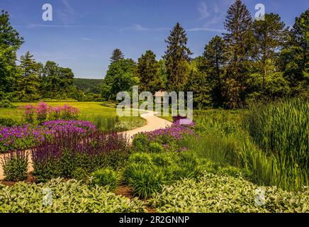 Malerblick in den Kurgärten von Bad Pyrmont, Niedersachsen Stockfoto
