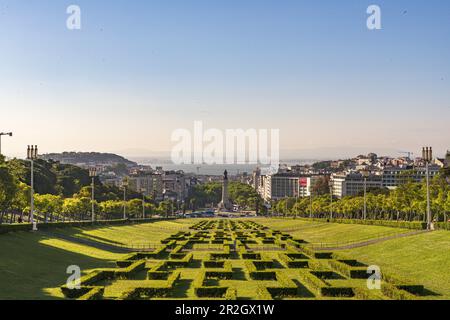 Panoramablick in Richtung Lissabon vom Edward VII Park auf der Avenida da Liberdade Stockfoto