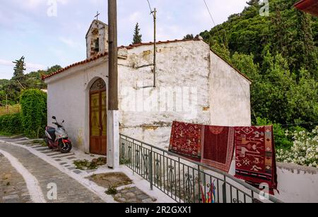 Gasse in Ano Vathy in der Stadt Samos auf der Insel Samos in Griechenland Stockfoto