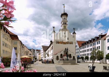 Rathausplatz und Rathaus in Kempten im Allgäu in Bayern in Deutschland Stockfoto