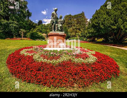 Lanner Strauss-Denkmal und Mozart-Tempel in den Kurgärten von Baden bei Wien, Niederösterreich, Österreich Stockfoto