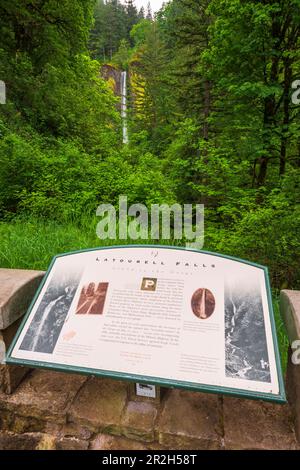Hinweisschild an den Latourell Falls, Columbia River Gorge National Scenic Area, Oregon USA Stockfoto