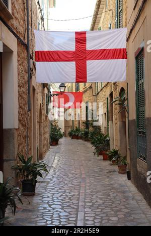 Flaggen für das Sa Fira Festival in Soller, Mallorca, Spanien Stockfoto