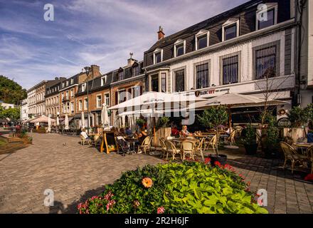 Restaurant im Freien am Place du Monument, Spa, Provinz Lüttich, Belgien Stockfoto