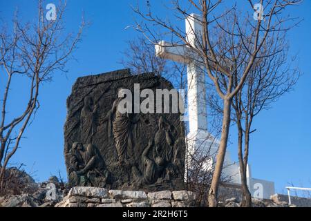 Die Station 15. – die Auferstehung des Herrn – des Kreuzes auf dem Berg Križevac (der Berg des Kreuzes). Stockfoto