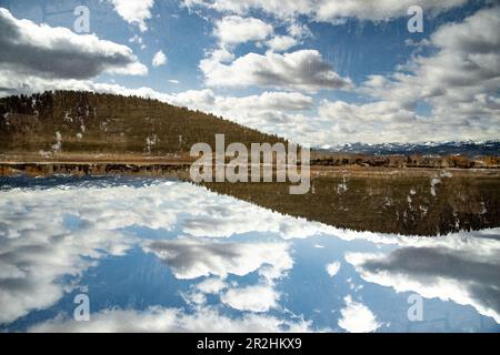 Doppelter Panoramablick auf die Grand Teton Bergkette. Stockfoto