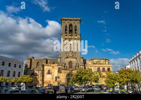 Die Basilika Santa María de la Asuncion in Arcos de la Frontera, Andalusien, Spanien Stockfoto