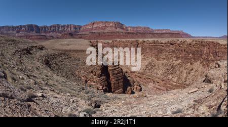 Der North Fork Abyss des Lower Soap Creek Canyon, der in Marble Canyon, Arizona, USA, am Zusammenfluss des South Fork verläuft Stockfoto