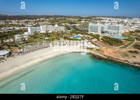 Nissi Beach in Ayia Napa, Zypern, Europa aus der Vogelperspektive Stockfoto