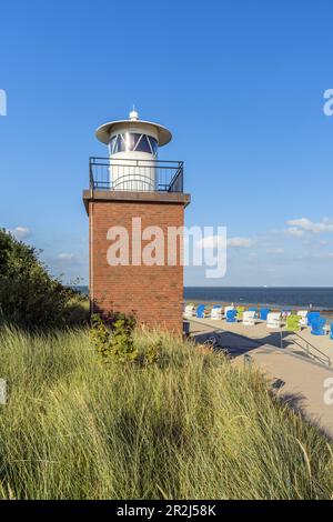 Leuchtturm Olhörn am Strand von Wyk, Insel Foehr, Schleswig-Holstein, Deutschland Stockfoto