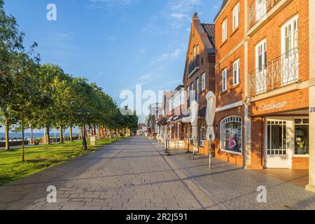 Häuser an der Promenade, Wyk, Foehr Island, Schleswig-Holstein, Deutschland Stockfoto