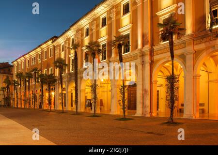 Abendstimmung in Salò, Gardasee, Italien, Europa Stockfoto