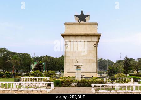 Black Star Square mit Independence Arch in Accra in der Großregion Accra im südlichen Ghana in Westafrika Stockfoto