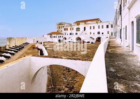 Cape Coast Castle in Cape Coast an der Goldküste in der Zentralregion des südlichen Ghana in Westafrika Stockfoto