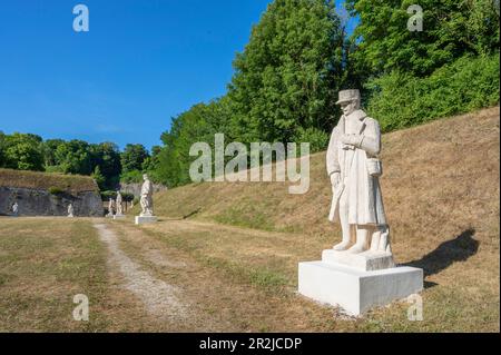 Unterirdische Zitadelle von Verdun mit Denkmälern für Generäle, Verdun, Maas, Lothringen, Verdun-sur-Grand Est, Elsass-Champagne-Ardenne-Lothringen, Frankreich Stockfoto