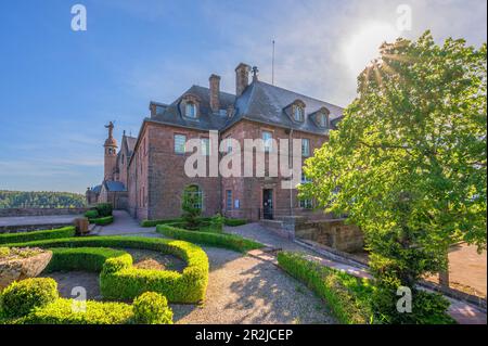 Kloster Hohenburg am Mont Sainte Odile bei Obernai, Oberehnheim Bas-Rhin, Route des Vins d'Elsass, Elsässische Weinstraße, Grand Est, Elsass-Champagne Stockfoto