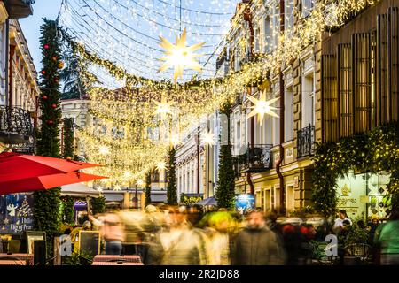 Weihnachtsmesse in Orbeliani ubani im Präsidentenpalast in der Umgebung der Altstadt von Tiflis, Georgia Stockfoto