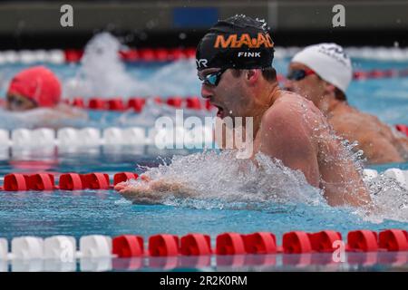 Mission Viejo, Kalifornien, USA. 19. Mai 2023. NIC Fink, Metro Atlanta Aquatics, auf Spur 4 des Breaststroke Men's Final 50m bei der USA Swimming 2023 TYR Pro Swim Series, Marguerite Aquatic Center in Mission Viejo, Kalifornien. Justin Fine/CSM/Alamy Live News Stockfoto