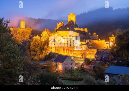 Oberburg und Niederburg, Manderscheid, Eifel, Rheinland-Pfalz, Deutschland Stockfoto
