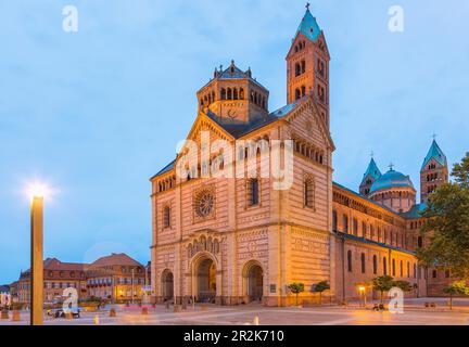 Speyer, Domkirche St. Maria und St. Stephan, Westfassade, Domplatz Stockfoto