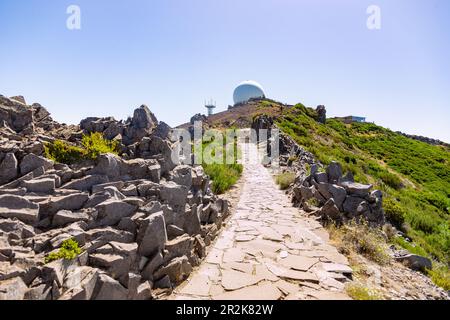 Pico do Arieiro, Pico Ruivo, Radarstation, Pfad PR1 Stockfoto