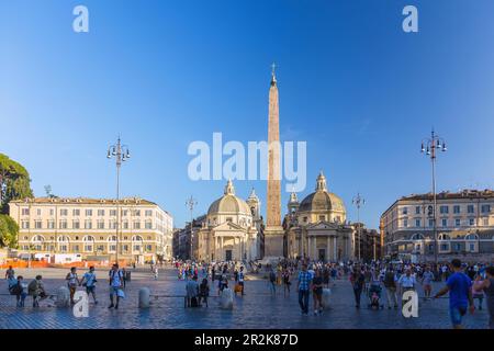 Rom, Piazza del Popolo, Santa Maria in Montesanto und Santa Maria dei Miracoli, Via del Corso Stockfoto