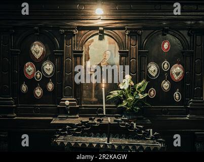 Altar mit der Jungfrau Maria in der Kirche Chiesa di Sant'Eufemia - Giudecca Venedig Italien Stockfoto