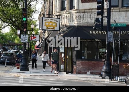 Der zentrale Geschäftsbezirk im Lincoln Square-Viertel an Chicagos Nordseite. Stockfoto