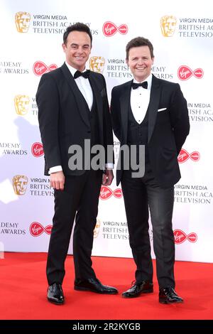 London, Großbritannien. 12. Mai 2019. Anthony McPartlin und Declan Donnelly nehmen an den British Academy Television Awards in der Royal Festival Hall in London, England, Teil. (Foto: Fred Duval/SOPA Images/Sipa USA) Guthaben: SIPA USA/Alamy Live News Stockfoto