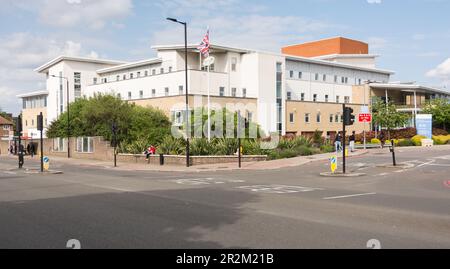 Der Eingang zum Queen Mary's Hospital, Roehampton, London, Großbritannien Stockfoto