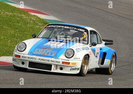 Mugello Historic Classic, 25. April 2014 - PORSCHE 911 RSR - 1976 km gefahren von Laurent LALMAND während des Trainings auf dem Mugello Circuit, Italien. Stockfoto