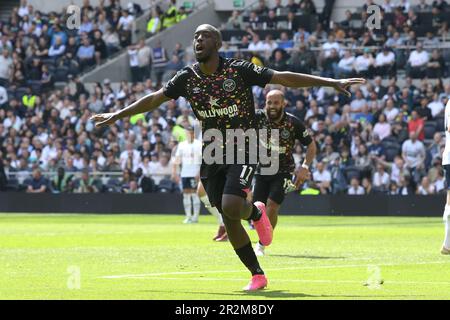 London, Großbritannien. 20. Mai 2023. TOR Yoane Wissa vom FC Brentford erzielt beim Spiel der Spurs gegen Brentford Premier League im Tottenham Hotspur Stadium London das dritte Tor. Kredit: MARTIN DALTON/Alamy Live News Stockfoto