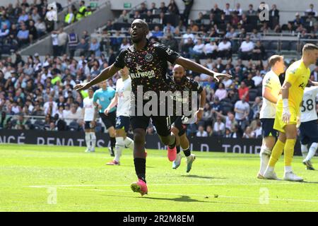 London, Großbritannien. 20. Mai 2023. TOR Yoane Wissa vom FC Brentford erzielt beim Spiel der Spurs gegen Brentford Premier League im Tottenham Hotspur Stadium London das dritte Tor. Kredit: MARTIN DALTON/Alamy Live News Stockfoto