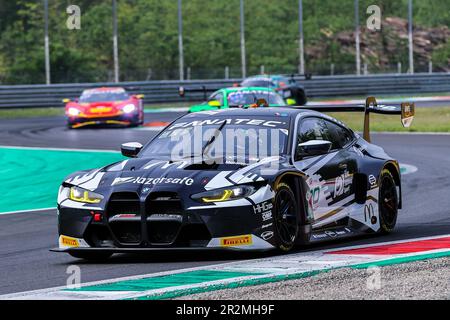 BMW M4 GT3 Team WRT von Calan Williams, Niklas Krutten und Jean Baptiste Simmenauer fährt während der Fanatec GT World Challenge Europe Monza auf der Autodromo Nazionale Monza in Monza. Stockfoto