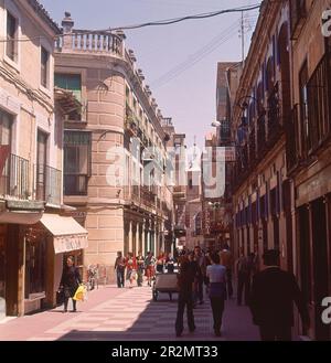 CALLE DE SAN FRANCISCO - FOTO AÑOS 70. Lage: AUSSEN. TALAVERA DE LA REINA. Toledo. SPANIEN. Stockfoto