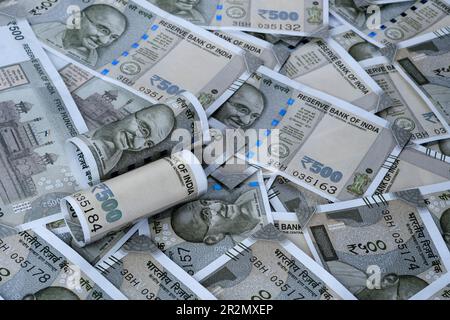 16. Mai 2023, Pune, Indien, indische Währung 500 Rupien-Banknoten, geschäftlicher Hintergrund indisches Wirtschaftsfinanzkonzept. Stockfoto