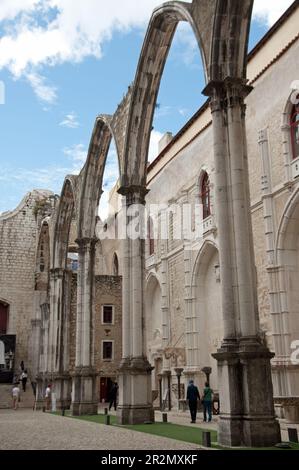 Ruinen des Carmo-Klosters, Bairro Alto, Lissabon, Portugal Stockfoto