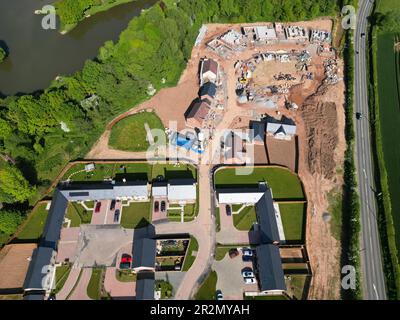 Luftaufnahme der neuen Baustelle auf dem ehemaligen ländlichen Land bei Tarrington in Herefordshire vom Mai 2023 Stockfoto