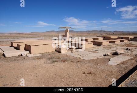 Pasargad, das sich in der iranischen Stadt Shiraz und der Hauptstadt der Achämenid-Dynastie befindet, wurde vor etwa 2500 Jahren gegründet. Stockfoto