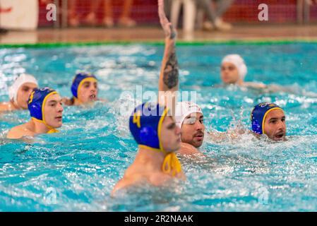 Florenz, Italien. 20. Mai 2023. Niccolo Benvenuti (Rari Nantes Florentia) während des Playoff - RN Florentia vs Brescia Waterpolo, Serie A2 in Florenz, Italien, Mai 20 2023 Kredit: Independent Photo Agency/Alamy Live News Stockfoto