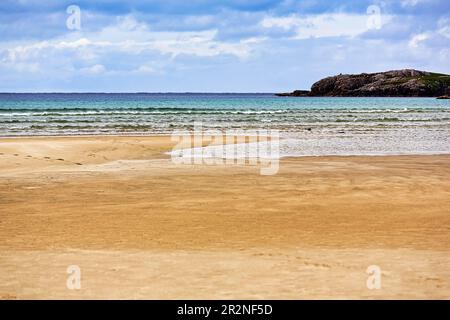 Ardroil Beach, Küste mit Sandstrand, Isle of Lewis, sonniges Wetter, Isle of Lewis und Harris, Äußere Hebriden, Hebriden, Schottland, Großbritannien Stockfoto