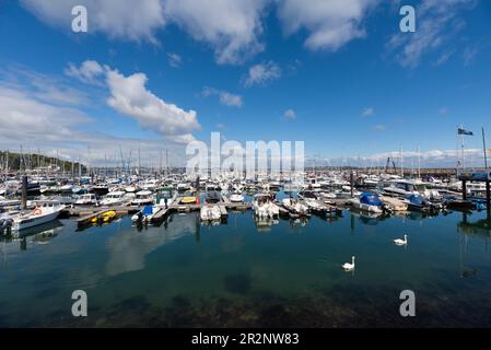 Wunderschöner Hafen von Brixham, Devon, Großbritannien. 01.05.2023 Stockfoto