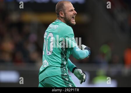 Mailand, Italien. 20. Mai 2023. Nicola Ravaglia von UC Sampdoria reagiert während des Spiels der Serie A in Giuseppe Meazza, Mailand. Der Bildausdruck sollte lauten: Jonathan Moscrop/Sportimage Credit: Sportimage Ltd/Alamy Live News Stockfoto