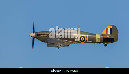 Old Warden Airfield, Biggleswade, Bedfordshire, Großbritannien. 20. Mai 2023 Hawker Sea Hurricane 1B (Z7015) bei der abendlichen Flugshow in Shuttleworth. Kredit: Stuart Robertson/Alamy Live News Stockfoto