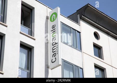 Bordeaux , Aquitaine Frankreich - 05 01 2023 : Campanile Hotel Logo Wandschild und Textmarke auf Fassadengebäude Hostel Zimmer Stockfoto