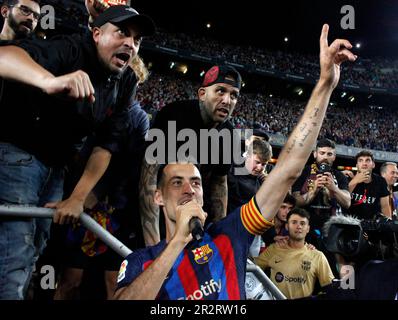 Sabadell, Barcelona, Spanien. 20. Mai 2023. Barcelona Spanien 20.05.2023 Sergio Busquets (FC Barcelona) singt während der La Liga Santander zwischen dem FC Barcelona und der Real Sociedad im Camp Nou am 20. Mai 2023 in Barcelona. (Kreditbild: © Xavi Urgeles/ZUMA Press Wire) NUR REDAKTIONELLE VERWENDUNG! Nicht für den kommerziellen GEBRAUCH! Stockfoto
