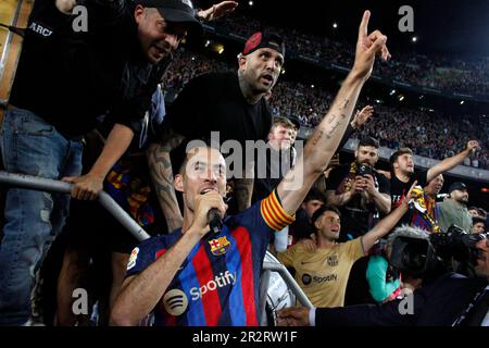 Sabadell, Barcelona, Spanien. 20. Mai 2023. Barcelona Spanien 20.05.2023 Sergio Busquets (FC Barcelona) singt während der La Liga Santander zwischen dem FC Barcelona und der Real Sociedad im Camp Nou am 20. Mai 2023 in Barcelona. (Kreditbild: © Xavi Urgeles/ZUMA Press Wire) NUR REDAKTIONELLE VERWENDUNG! Nicht für den kommerziellen GEBRAUCH! Stockfoto