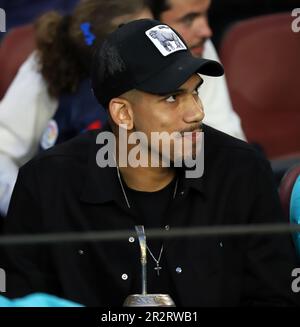 Sabadell, Barcelona, Spanien. 20. Mai 2023. Barcelona Spanien 20.05.2023 Ronald Araujo (FC Barcelona) zeigt auf der La Liga Santander zwischen dem FC Barcelona und der Real Sociedad im Camp Nou am 20. Mai 2023 in Barcelona. (Kreditbild: © Xavi Urgeles/ZUMA Press Wire) NUR REDAKTIONELLE VERWENDUNG! Nicht für den kommerziellen GEBRAUCH! Stockfoto