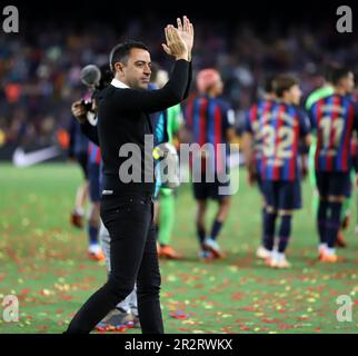 Sabadell, Barcelona, Spanien. 20. Mai 2023. Barcelona Spanien 20.05.2023 Xavi Hernandez Coach (FC Barcelona) Gesten während der La Liga Santander zwischen dem FC Barcelona und Real Sociedad im Camp Nou am 20. Mai 2023 in Barcelona. (Kreditbild: © Xavi Urgeles/ZUMA Press Wire) NUR REDAKTIONELLE VERWENDUNG! Nicht für den kommerziellen GEBRAUCH! Stockfoto